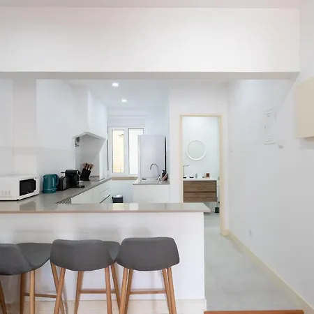 Flh Downtown Flat With Balcony Apartman