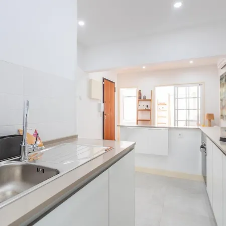 Flh Downtown Flat With Balcony Lägenhet Lisboa